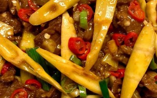野竹笋黄瓜炒肉的做法窍门（黄笋瓜炒肉的做法大全）