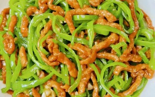 青椒炒牛肉好吃的做法大全（青椒炒牛肉好吃的做法大全视频）