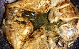 怎样炸小鲳鱼好吃（油炸小鲳鱼怎么做好吃）