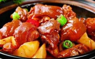 猪脚炖土豆的家常做法（猪脚炖土豆的家常做法窍门）