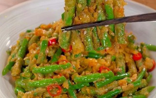 豆角闷饼丝的家常做法（豆角焖饼要焖多长时间）