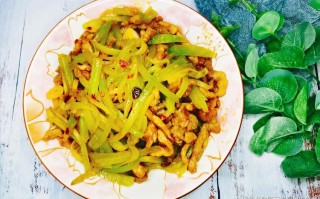 家常炒菜竹笋炒肉的做法（竹笋炒肉教程）