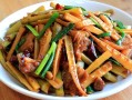 鲜竹笋青椒炒肉的做法视频（鲜竹笋青椒炒肉的做法视频教程）