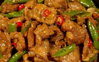 青椒炒牛肉的做法炒（青椒炒牛肉的做法大全）
