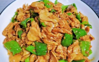 新鲜小竹笋炒肉湘菜做法（鲜小笋炒肉怎么做好吃）