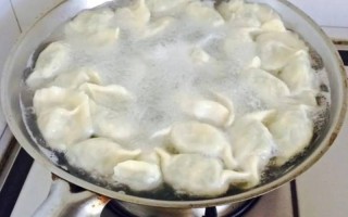 剩饺子怎么做好吃（怎么调饺子馅才好吃）