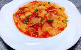竹笋西红柿炒肉做法视频（西红柿炒竹笋对身体有好处吗）