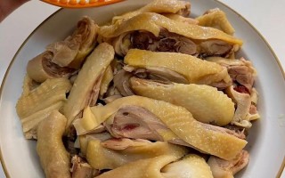 速冻白斩鸡做法（速冻鸡能做白斩鸡吗）
