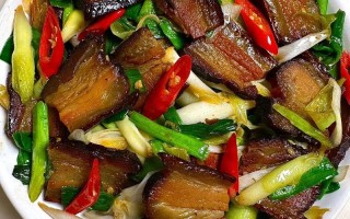 什么炒腊肉比较好吃（什么炒腊肉比较好吃又简单）