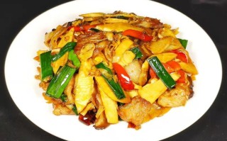 鲜炒竹笋炒肉做法（鲜竹笋炒肉的家常做法,美味!）