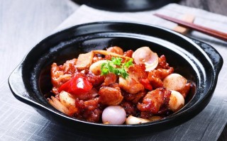 白斩鸡煲仔饭做法（白斩鸡米饭）
