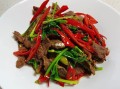 教我炒青椒炒牛肉的做法（怎么炒青椒炒牛肉）