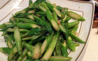 竹笋炒肉加芦笋的做法（芦笋炒瘦肉）