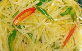 怎样炒土豆丝好吃（怎样炒土豆丝好吃又简单视频,怎样叠信封）