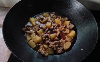 牛肉炒土豆青椒做法窍门（牛肉炒土豆青椒做法窍门图片）