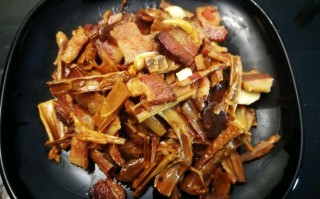 竹笋干炒廋肉的家常做法（竹笋干炒肉怎么做）