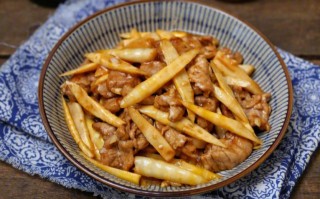肉炒竹笋藕的做法窍门（肉笋炒肉）
