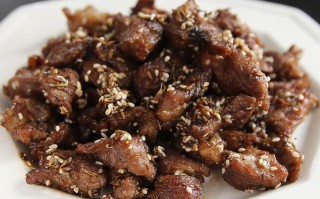 青椒炒牛肉粒做法大全（青椒炒牛肉粒的做法）