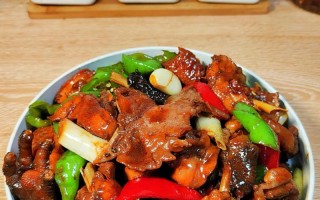 炒辣子鸡怎么炒好吃（炒辣子鸡怎么炒好吃视频,云南辣子鸡怎么做）