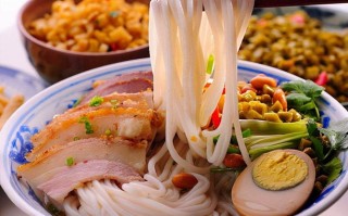 钦州白斩鸡做法（白斩鸡比较好吃的做法）