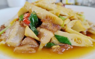 五花肉炒竹笋的做法大全（五花肉炒鲜竹笋的做法）