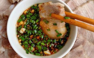 蒜泥白肉选什么肉（蒜泥白肉选什么肉比较好吃）