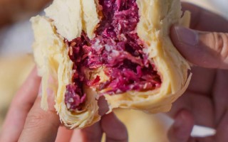 云南鲜花饼做法（云南鲜花饼的功效与作用）