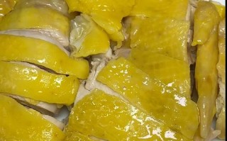 白斩鸡宴席做法（白斩鸡家常）