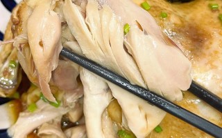 白斩鸡的简单做法窍门（白斩鸡的做法和配料窍门窍门）