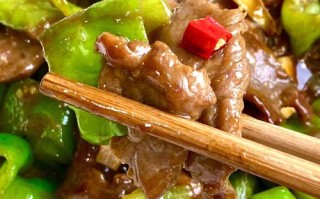 青椒炒牛肉的正宗做法湘菜（青椒炒牛肉的简单做法）