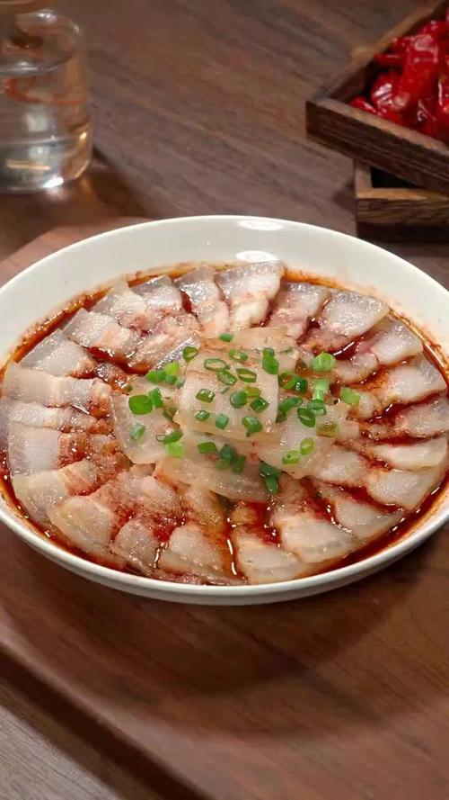 粤菜竹笋炒五花肉的做法(竹笋烧五花肉)-第1张图片-窝头美食网 粤菜竹笋炒五花肉的做法(竹笋烧五花肉)-第1张图片-窝头美食网