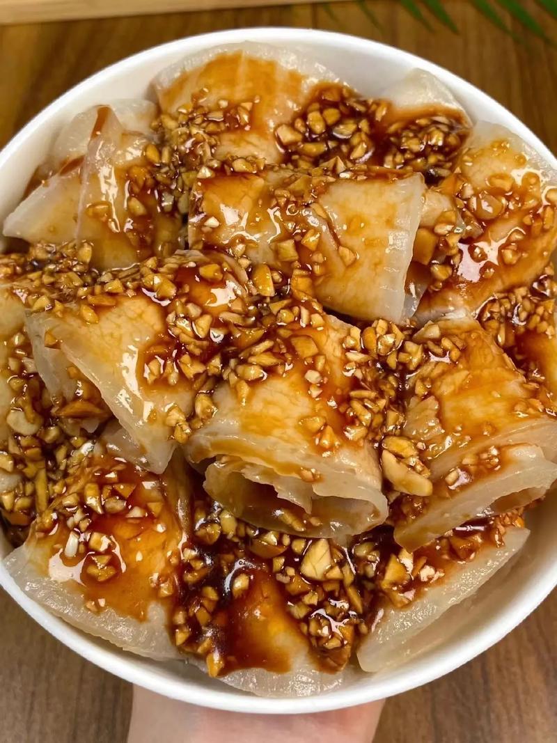 蒜泥白肉家常做法(蒜泥白肉如何做好吃)-第2张图片-窝头美食网 蒜泥白肉家常做法(蒜泥白肉如何做好吃)-第2张图片-窝头美食网