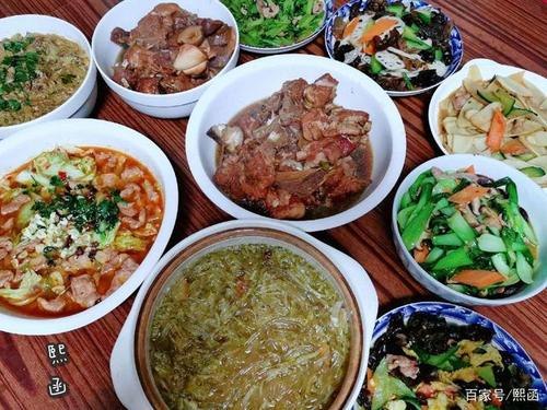 白斩鸡做法好吃（白斩鸡这么做好吃）-第7张图片-窝头美食网