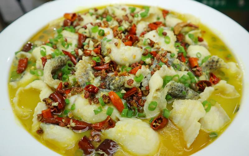 酸汤鱼鱼面做法（酸汤鱼面图片）-第6张图片-窝头美食网