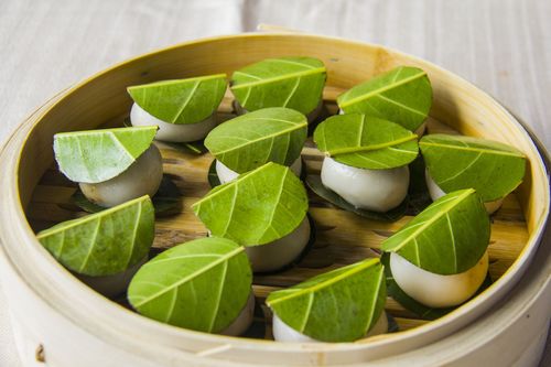 吴川白斩鸡做法（湛江白斩鸡的蘸料怎么做）-第3张图片-窝头美食网