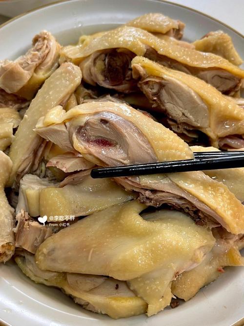 文昌白斩鸡做法(海南文昌白斩鸡的做法)-第1张图片-窝头美食网 文昌白斩鸡做法(海南文昌白斩鸡的做法)-第1张图片-窝头美食网