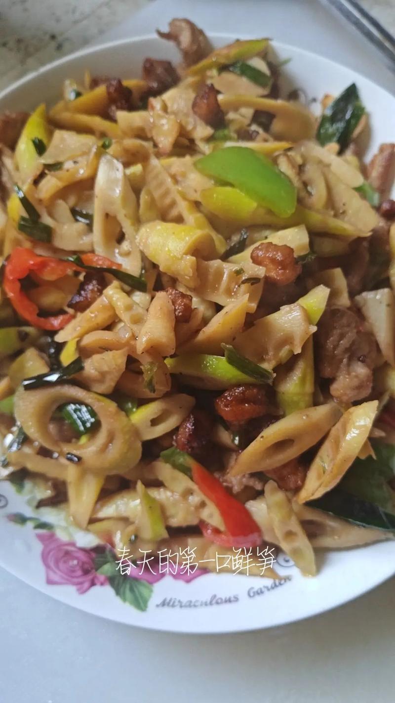 金竹笋炒肉做法(金竹笋怎么炒)-第2张图片-窝头美食网 金竹笋炒肉做法(金竹笋怎么炒)-第2张图片-窝头美食网