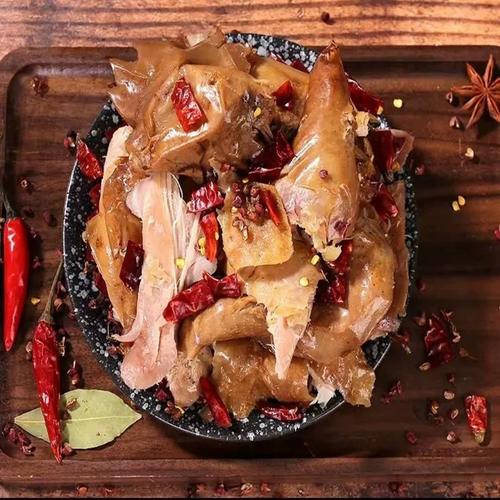 新疆白斩鸡做法(白斩鸡做法和配料视频)-第4张图片-窝头美食网 新疆白斩鸡做法(白斩鸡做法和配料视频)-第4张图片-窝头美食网
