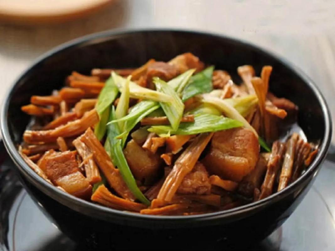 宝宝竹笋炒肉做法(播放竹笋炒肉的做法)-第3张图片-窝头美食网 宝宝竹笋炒肉做法(播放竹笋炒肉的做法)-第3张图片-窝头美食网