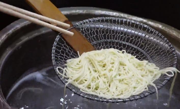 白斩鸡做法青海（白斩鸡做法视频教程）-第5张图片-窝头美食网