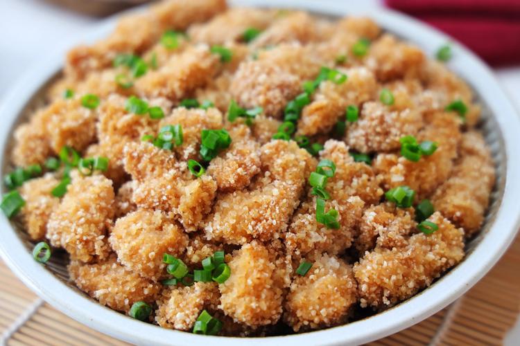 夏天白斩鸡做法（美食白斩鸡做法）-第4张图片-窝头美食网