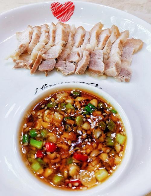 正宗蒜泥白肉(正宗蒜泥白肉用的是什么肉)-第7张图片-窝头美食网 正宗蒜泥白肉(正宗蒜泥白肉用的是什么肉)-第7张图片-窝头美食网