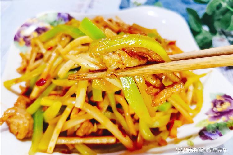 肉炒竹笋丝家常做法窍门（肉丝炒竹笋丝窍门）-第2张图片-窝头美食网