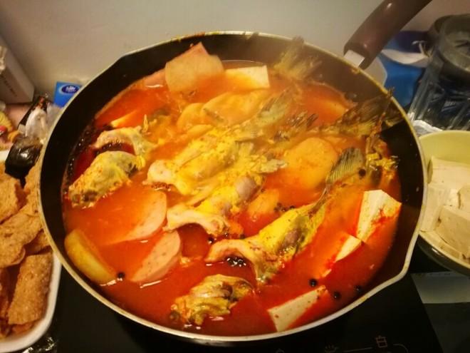 云南酸汤鱼火锅做法(云南 酸汤鱼)-第3张图片-窝头美食网 云南酸汤鱼火锅做法(云南 酸汤鱼)-第3张图片-窝头美食网