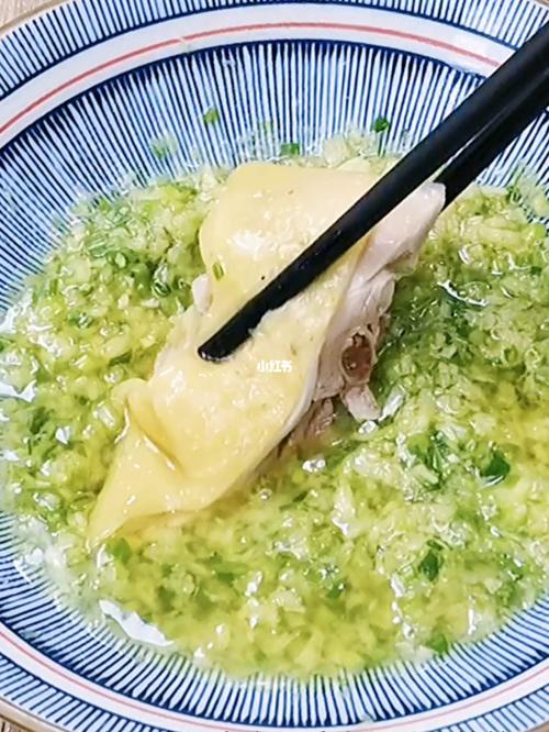 白菜白斩鸡做法（白斩鸡的菜名）-第4张图片-窝头美食网