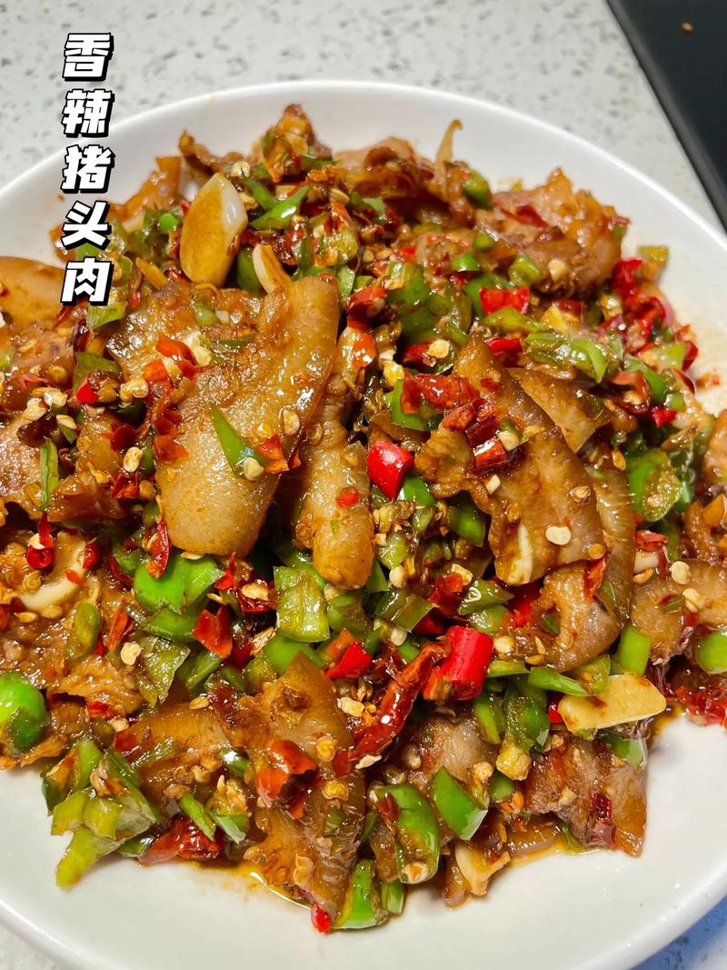 竹笋炒猪头肉家常做法大全(竹笋炒猪头肉家常做法大全视频)-第1张图片-窝头美食网 竹笋炒猪头肉家常做法大全(竹笋炒猪头肉家常做法大全视频)-第1张图片-窝头美食网