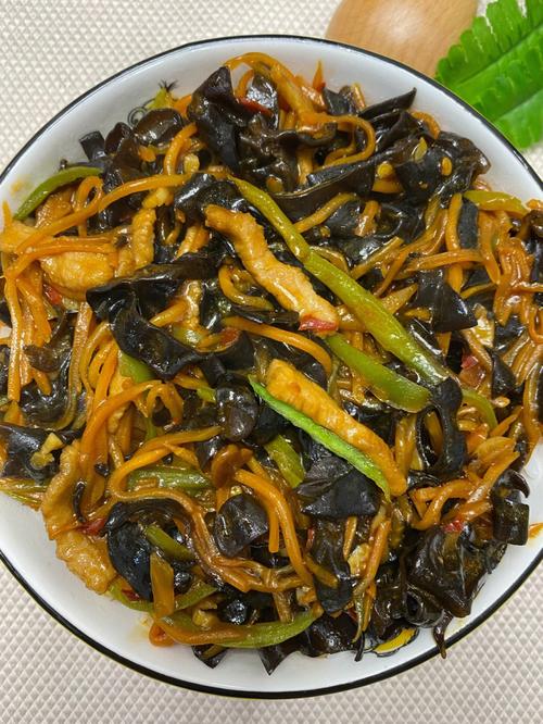 鱼香肉丝饭的做法(鱼香肉丝米饭怎么做)-第5张图片-窝头美食网 鱼香肉丝饭的做法(鱼香肉丝米饭怎么做)-第5张图片-窝头美食网