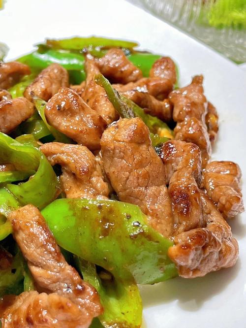 青椒炒牛肉做法作文五百字(做青椒炒牛肉的作文)-第7张图片-窝头美食网 青椒炒牛肉做法作文五百字(做青椒炒牛肉的作文)-第7张图片-窝头美食网