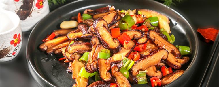 干蘑菇青椒炒牛肉的做法(干蘑菇青椒炒牛肉的做法窍门)-第4张图片-窝头美食网 干蘑菇青椒炒牛肉的做法(干蘑菇青椒炒牛肉的做法窍门)-第4张图片-窝头美食网