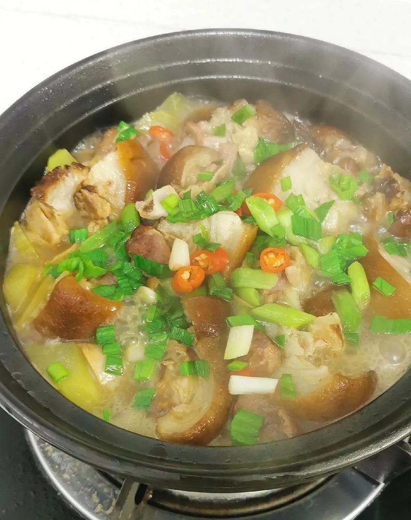 莴笋怎么煮好吃(莴笋怎么煮好吃视频)-第5张图片-窝头美食网 莴笋怎么煮好吃(莴笋怎么煮好吃视频)-第5张图片-窝头美食网